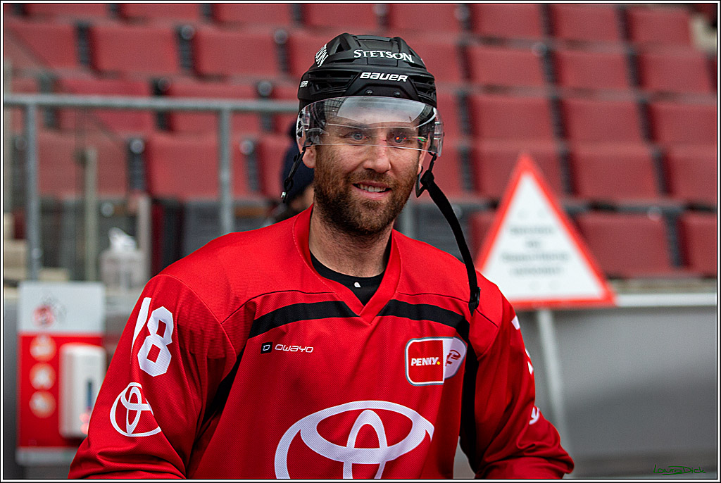 PENNY DEL; Koelner Haie Wintergame Training; Koeln, 02.12.2022